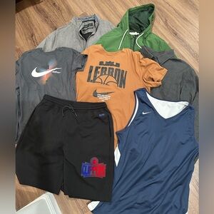 Men’s Bundle in excellent condition - size L-XL